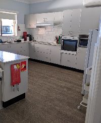 PXL 20250411_014834568a