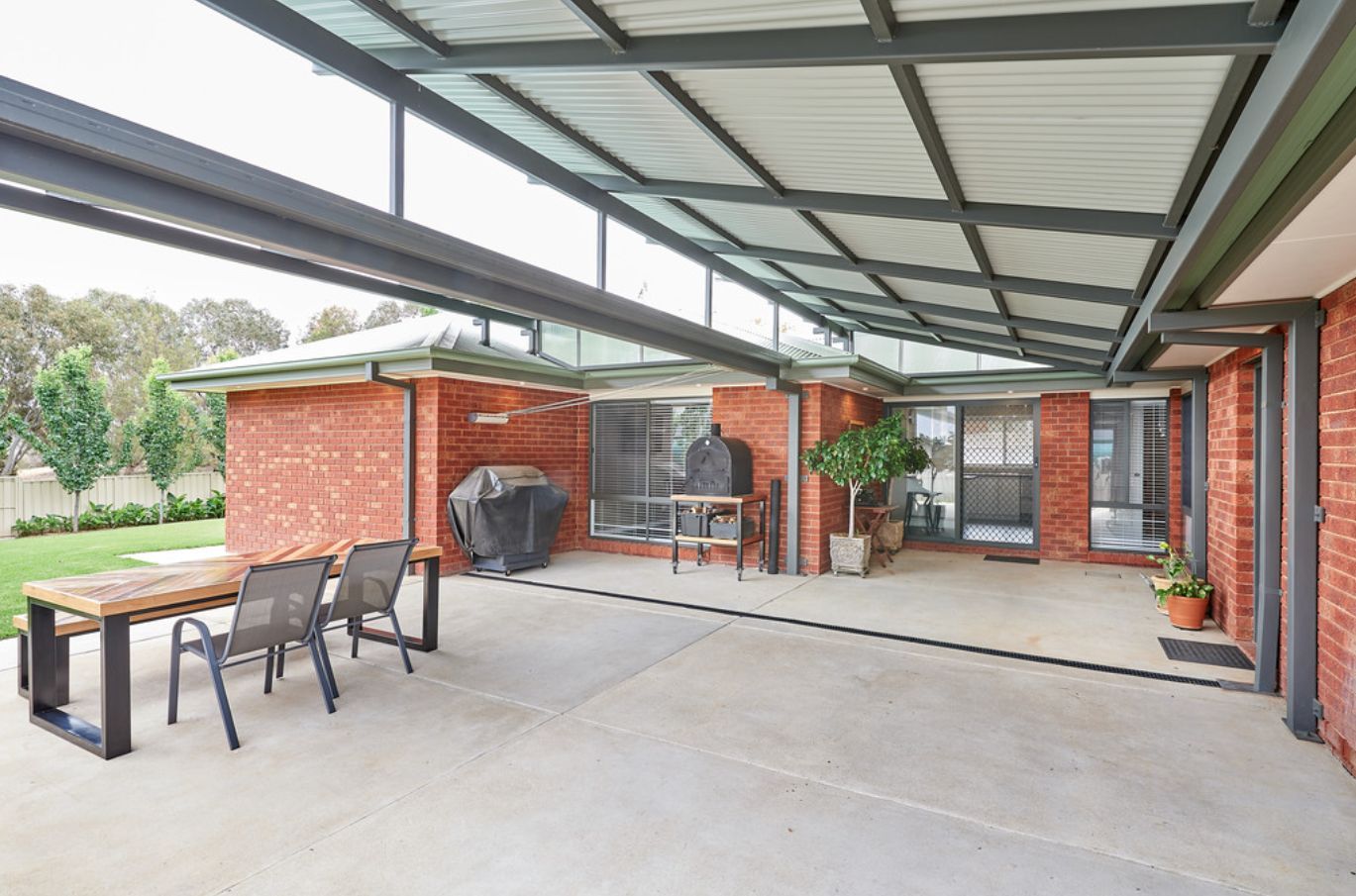 50bf45bc 4b66-427c-8f5a-fb1f23e91795-lg-15-Bourkelands-Drive-Wagga