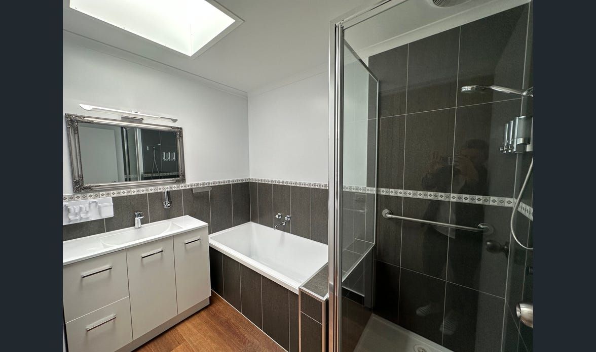 image  5)