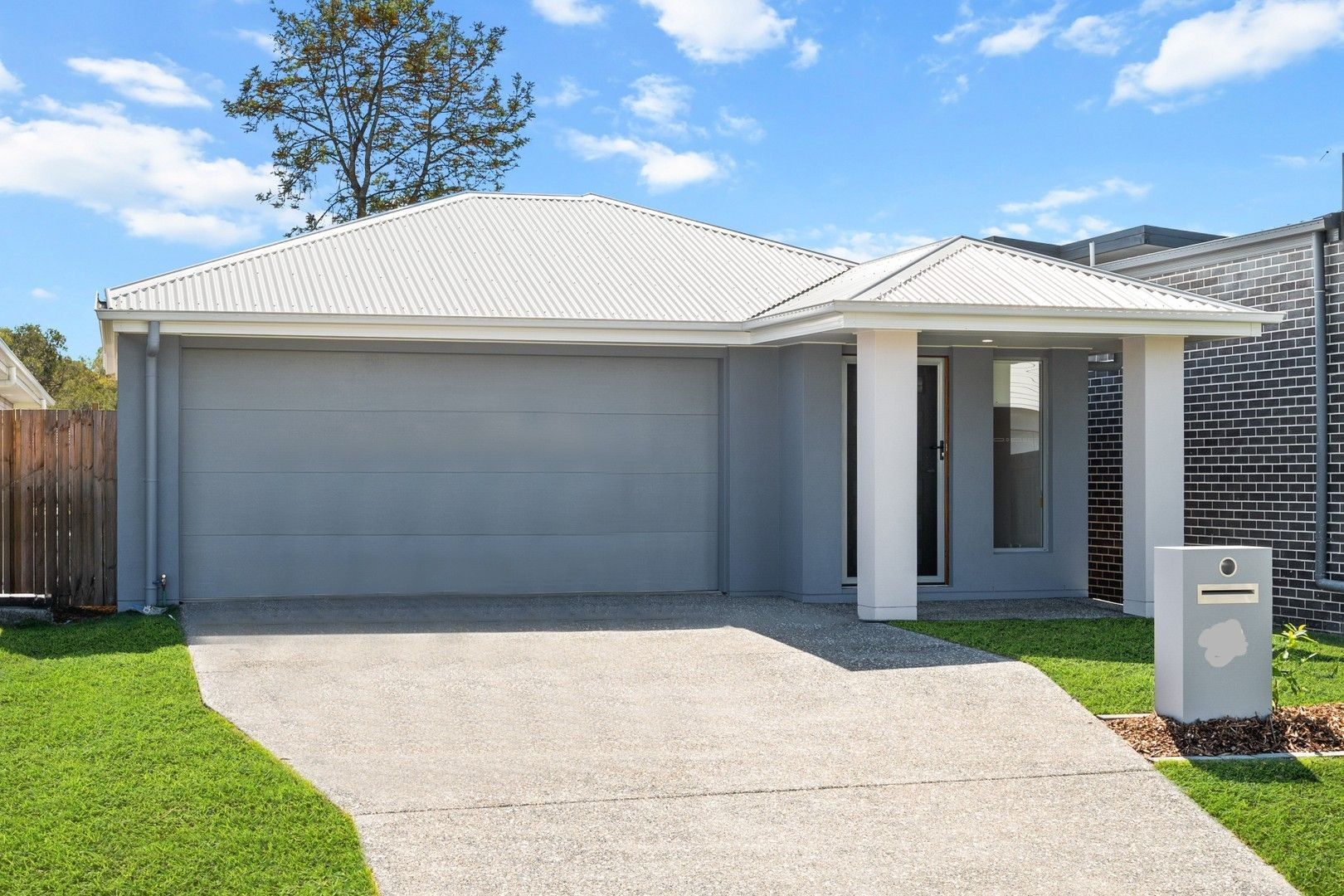 SIL front of house no number