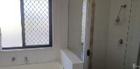 Oakvale Main Bathroom