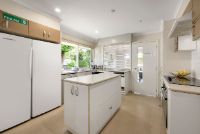 resize 20_Pine_Hill_Drive,_Frankston-15