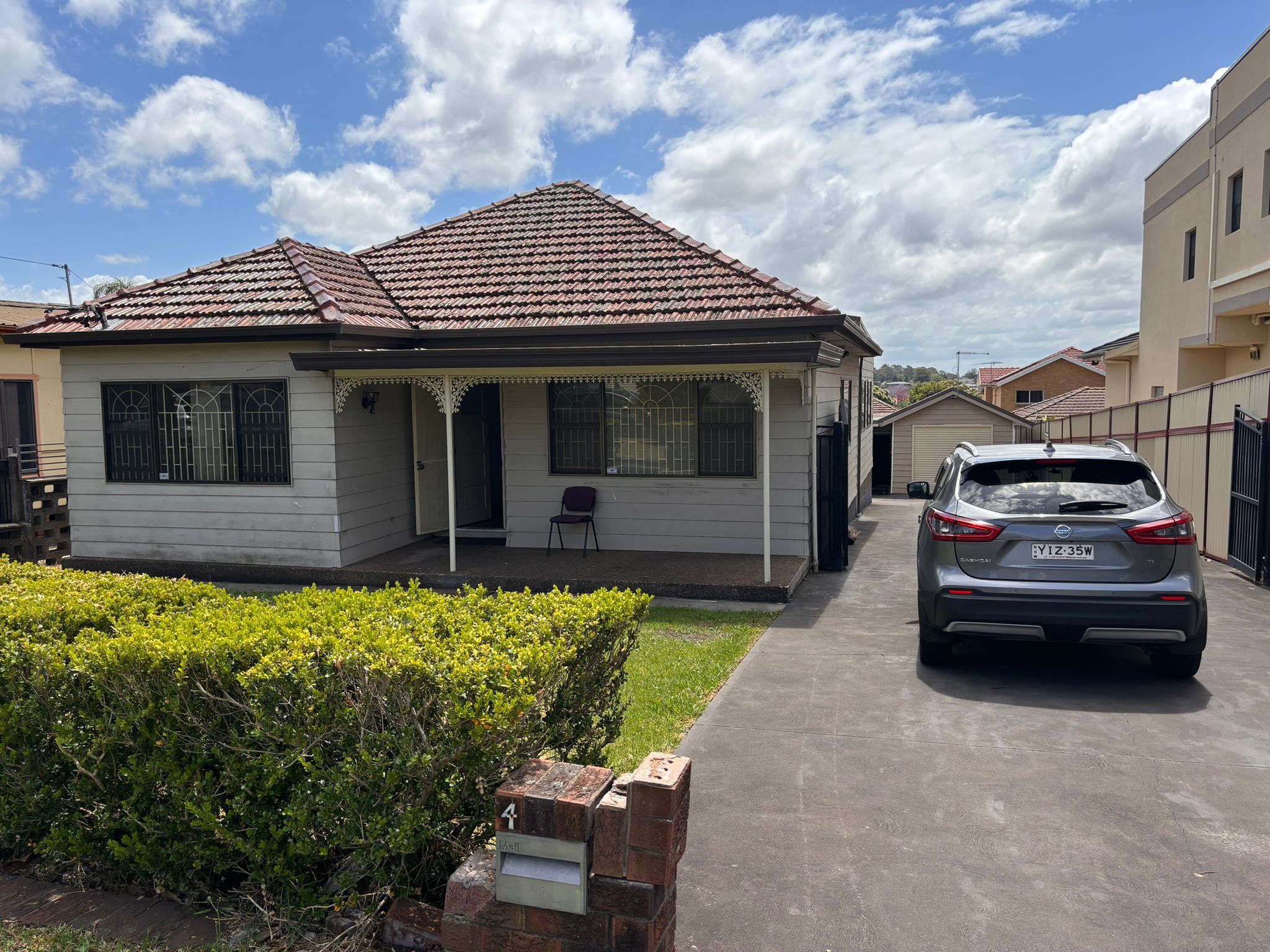 Front entrance Condell Park