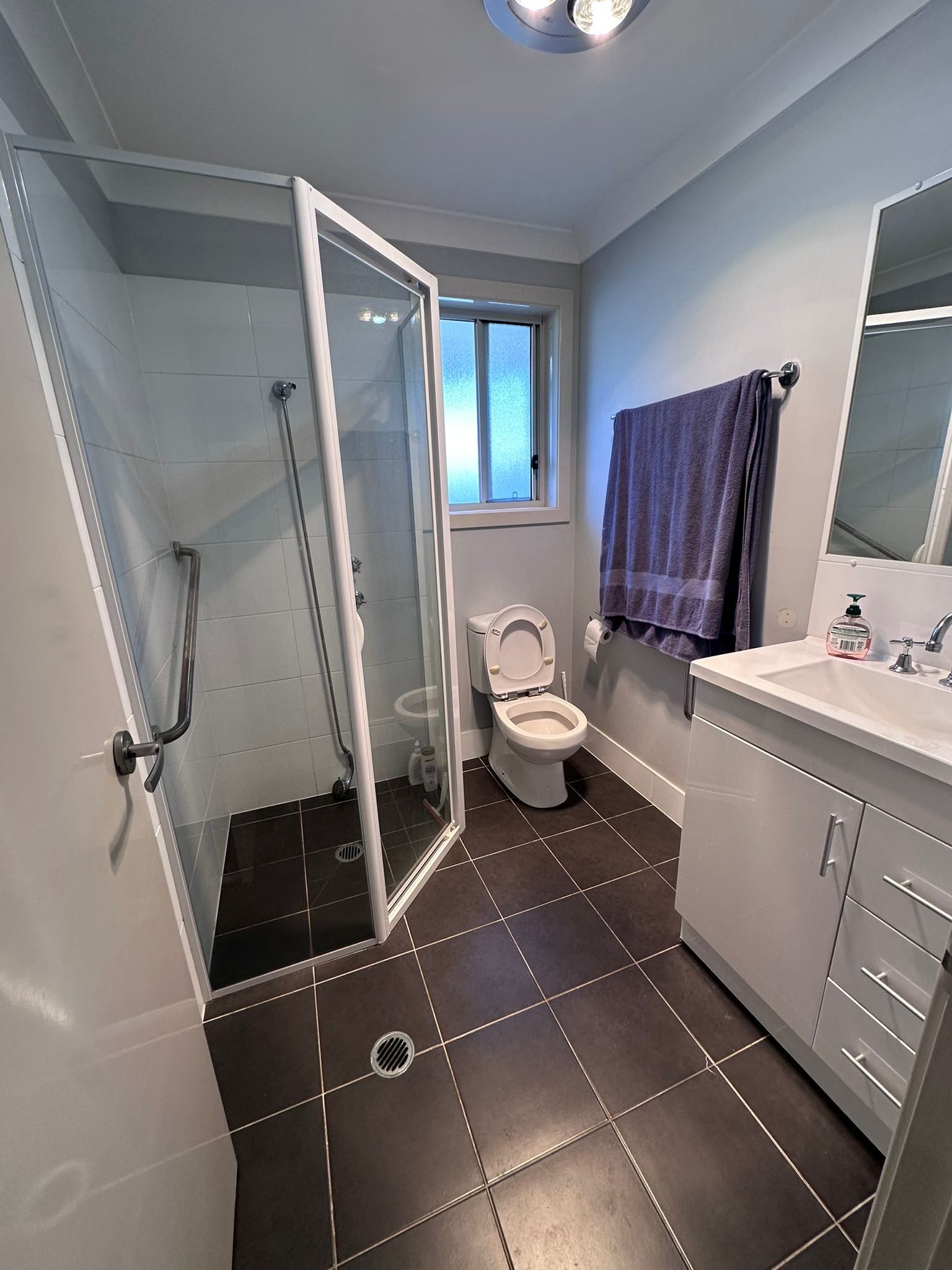 e1e64d2a 940c-4ba9-b7d2-9ea3c7b7bf22