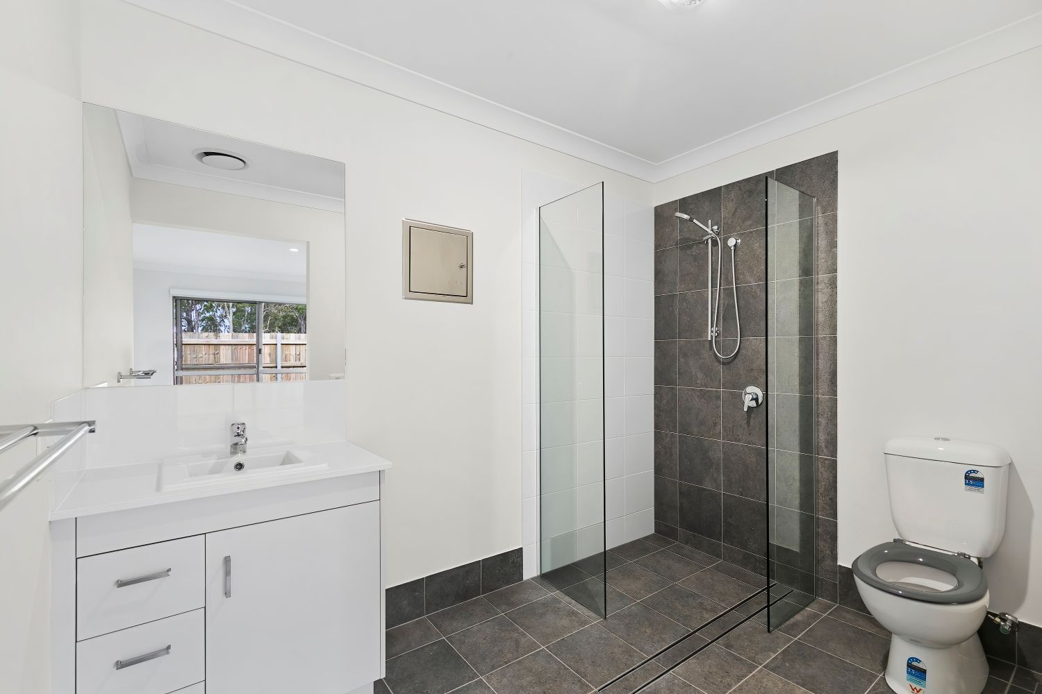 019 Open2view_ID941418-8_Ocean_Edge_Road