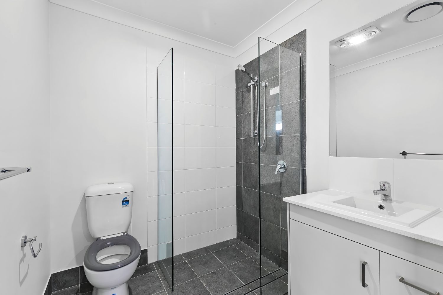 018 Open2view_ID941418-8_Ocean_Edge_Road