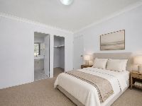 13 clydesdale-street-wadalba-2016-virtually-staged-main-bedroom