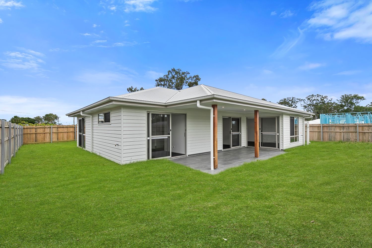 021 Open2view_ID941418-8_Ocean_Edge_Road