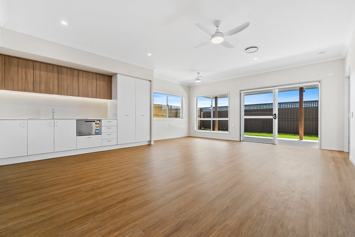 7539AUR  PROFESSIONAL PHOTO - LOW RES 6) 20250919113733108