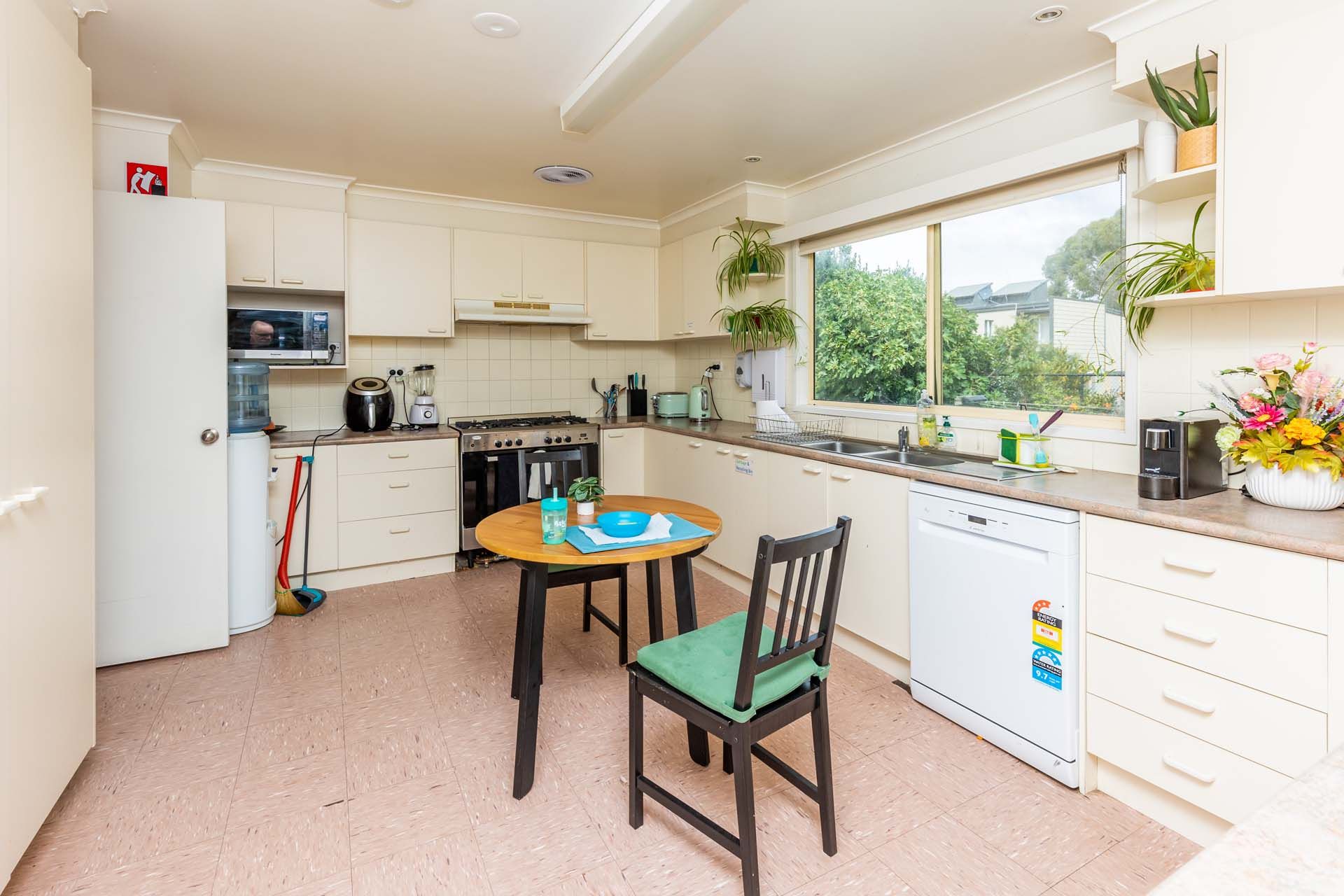 LR 20230327-244 Kambah Pool Rd-020_large