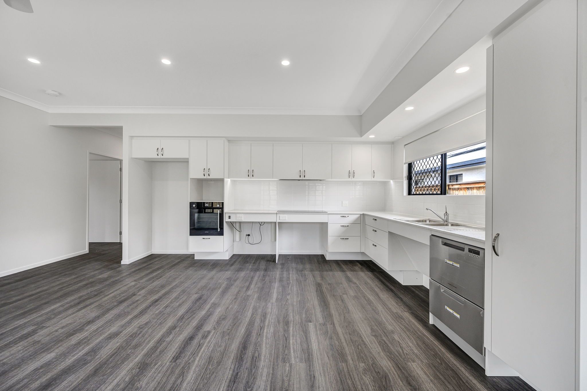 3   Reserve Dve 19 - Kitchen