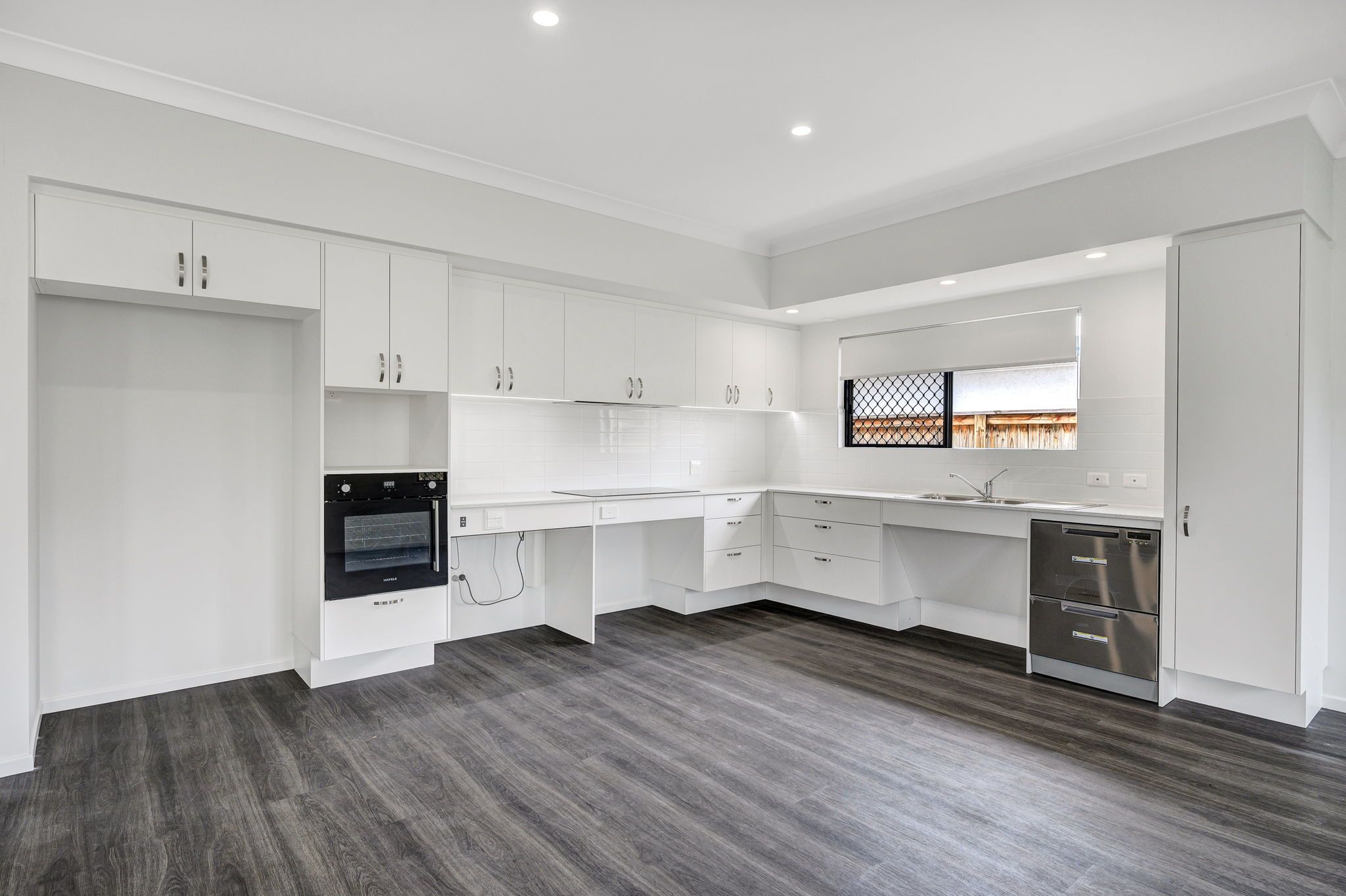 2   Reserve Dve 19 - Kitchen 2