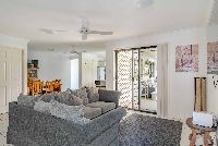 6 Jacob_Court_Bellemere_QLD_20221213 - 003-min-min