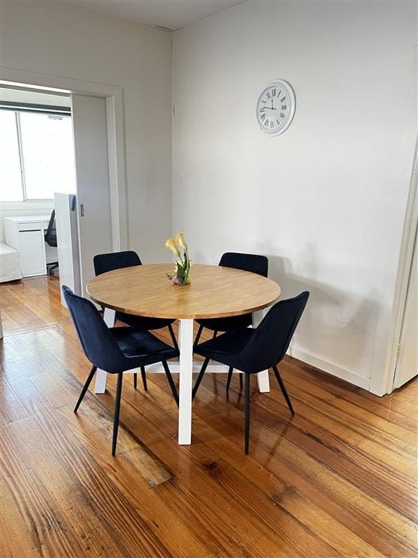 Cheltenham   Dining Area
