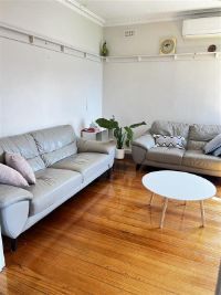 Cheltenham   couch