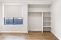 07 bedroom-open-robe