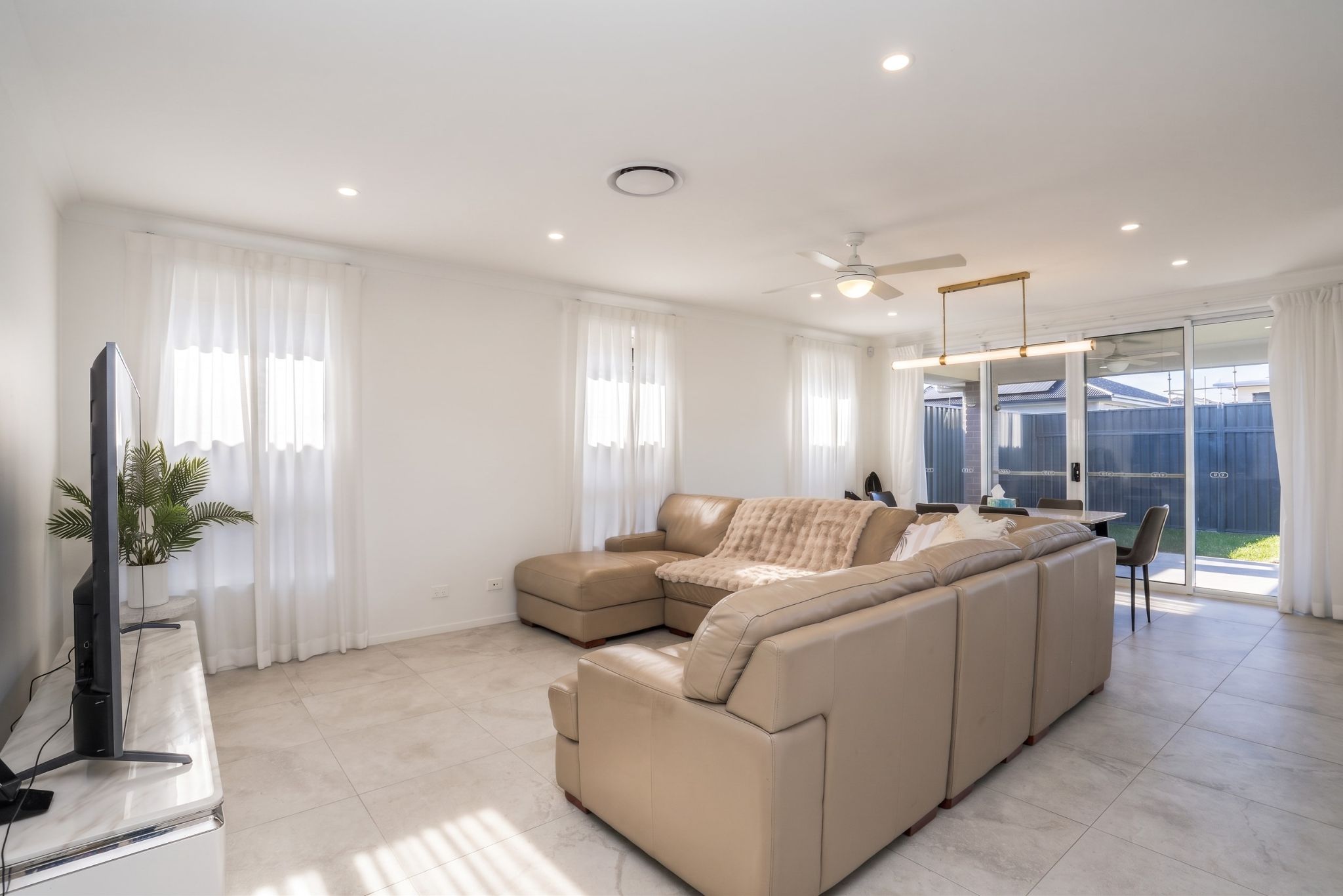 lounge 2