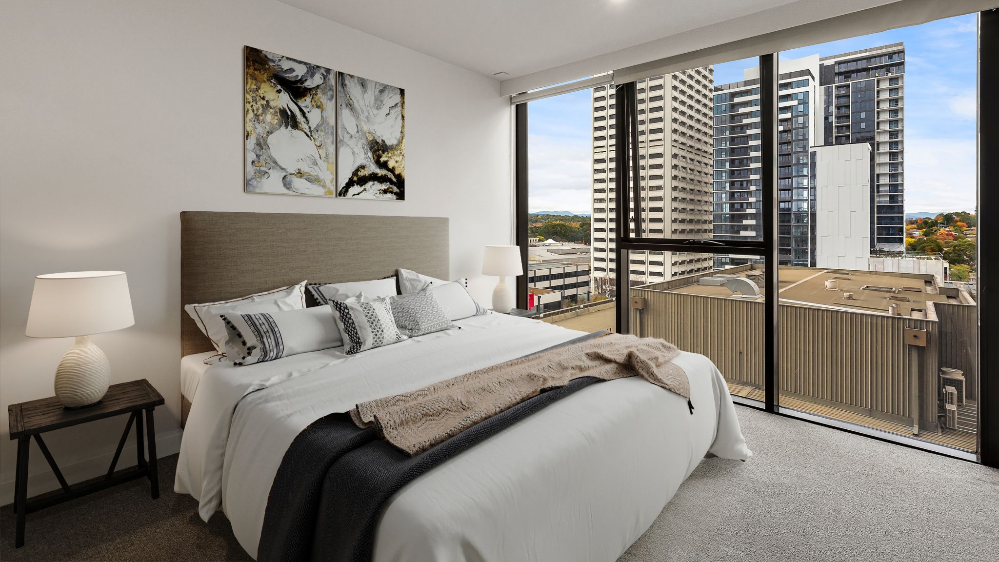 grand central_towers_bedroom_styled