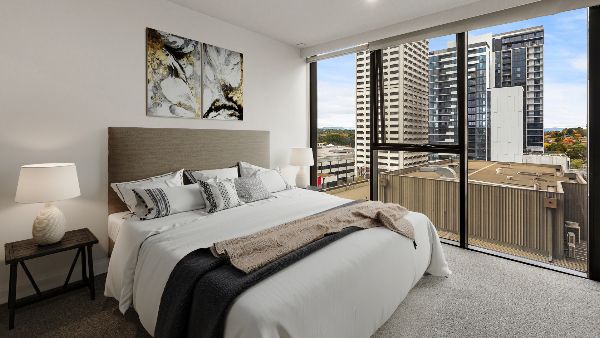 grand central_towers_bedroom_styled