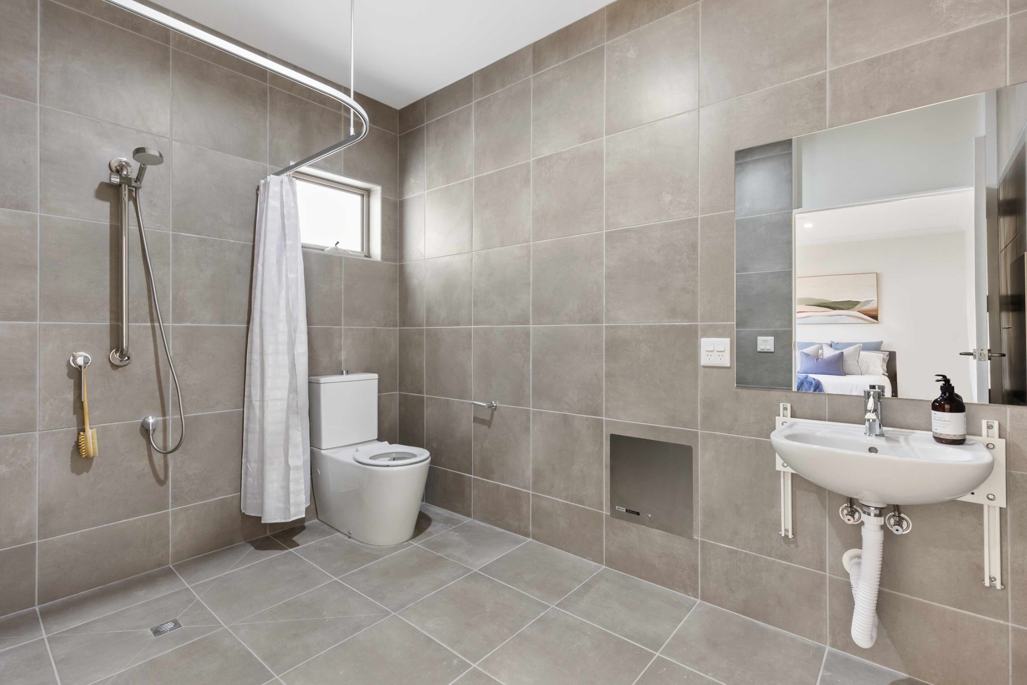 Dove   Bathroom 1 LR No Logo