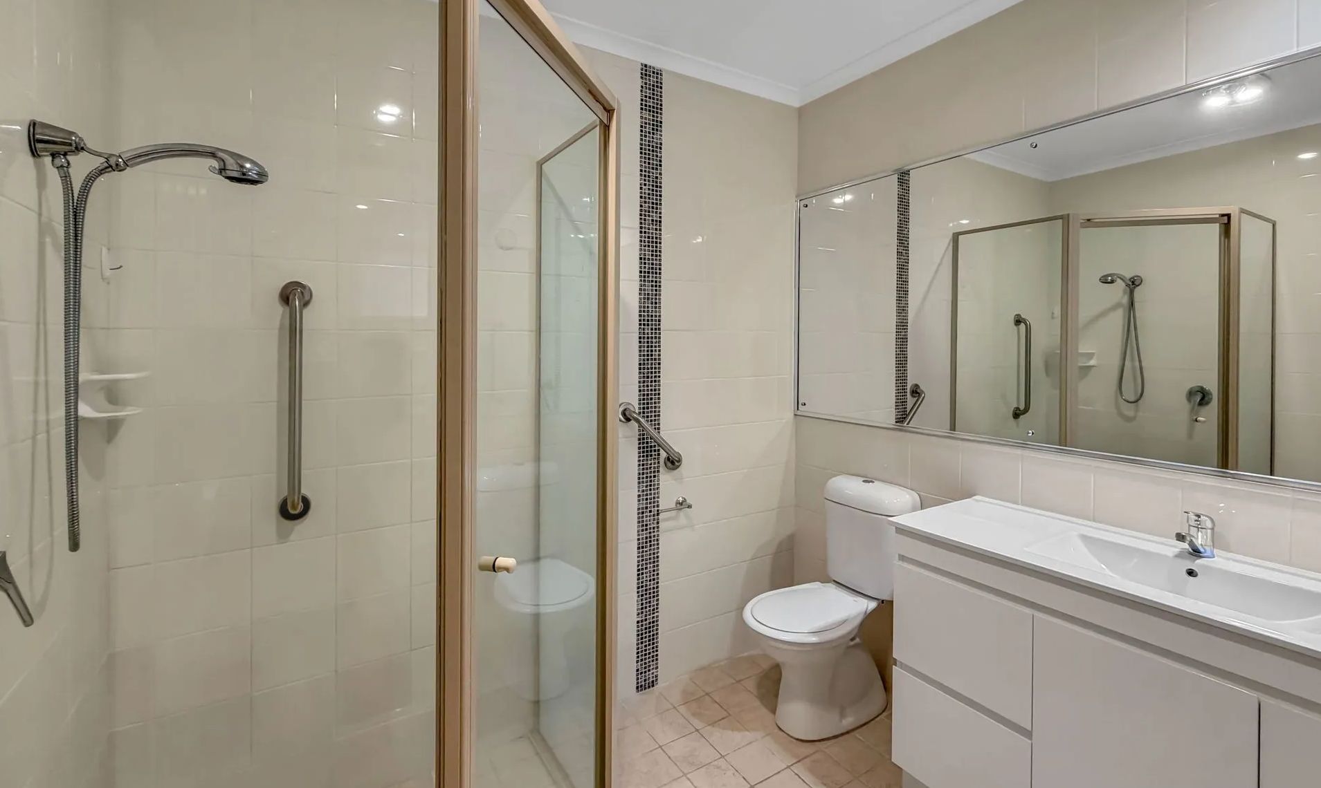 SIL Coffs_Bathroom