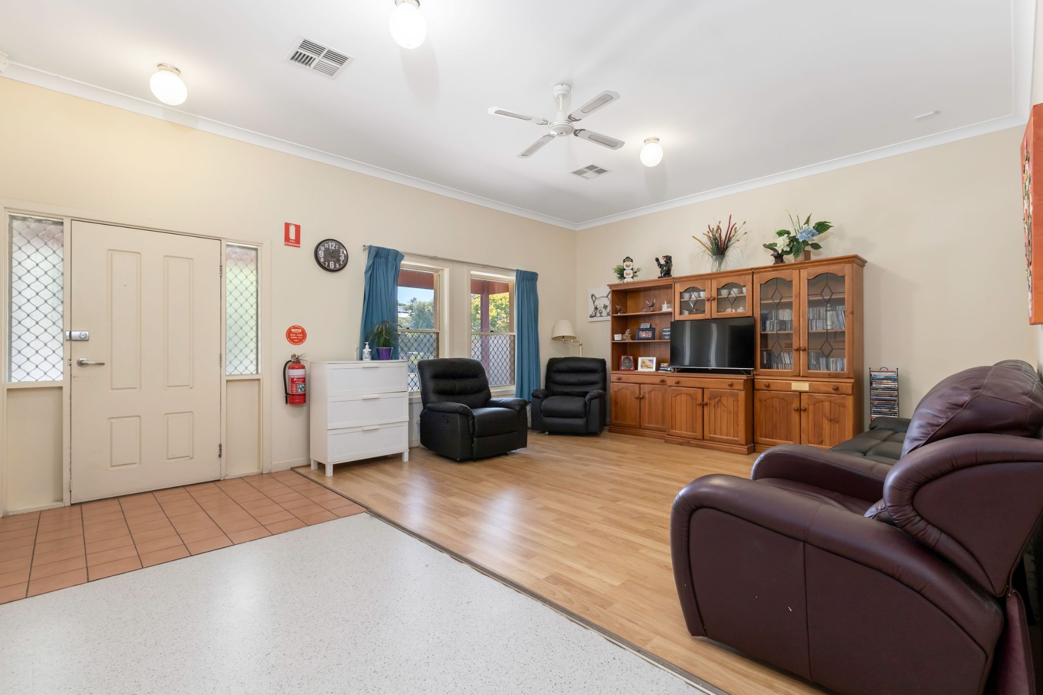 Albert Park   75 Selth Street - 09