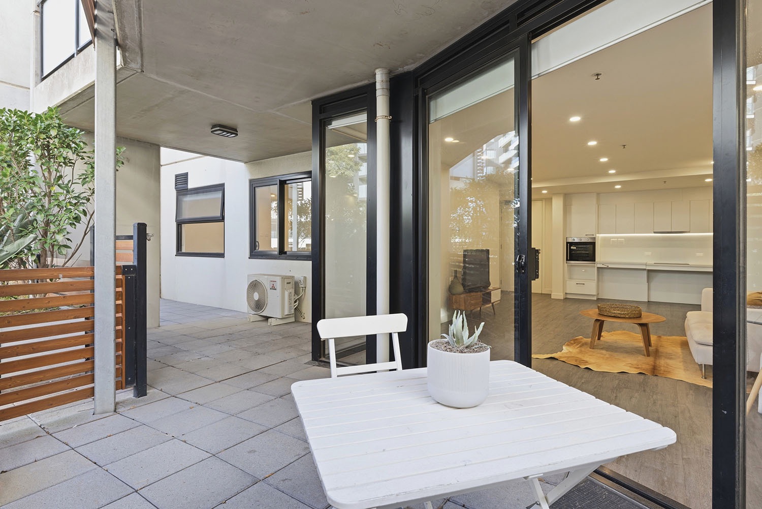 104 480 Albion St_09_web.jpg