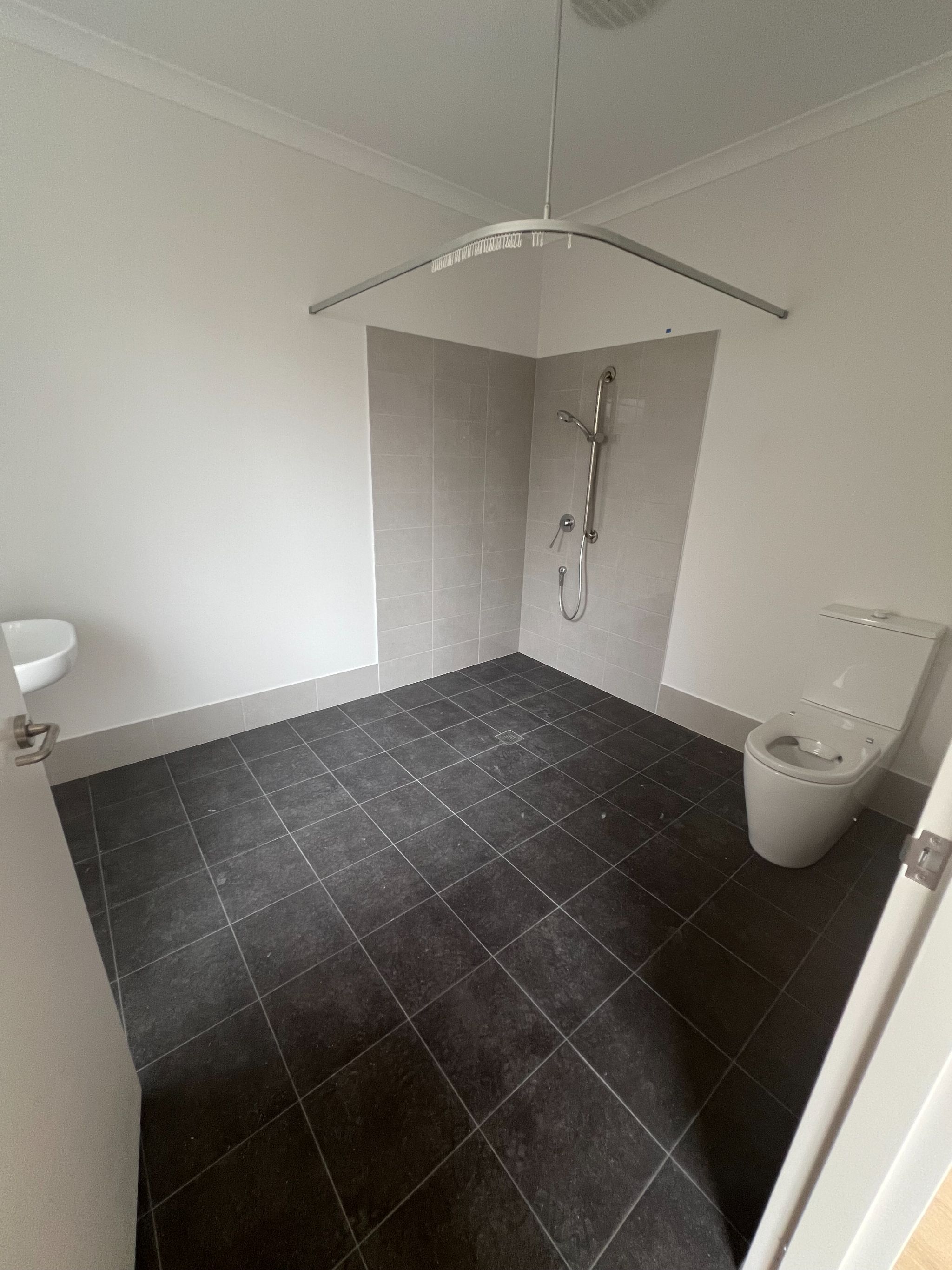 14Kapella bathroom-01