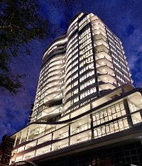 signature image front night