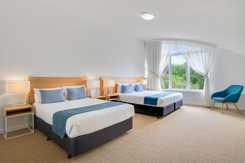 Williams Town Beach  2)