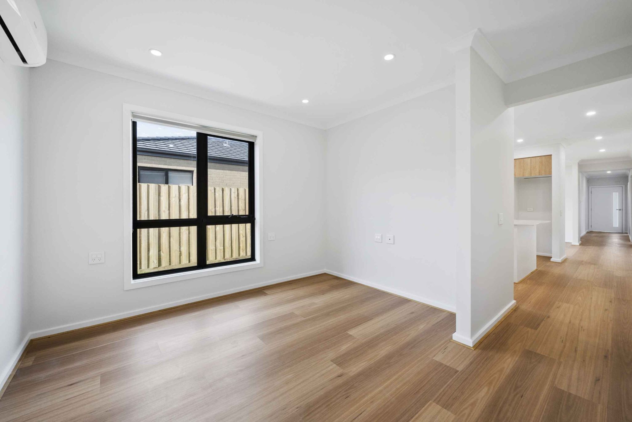 Oak Open Living Room  1_10_11zon