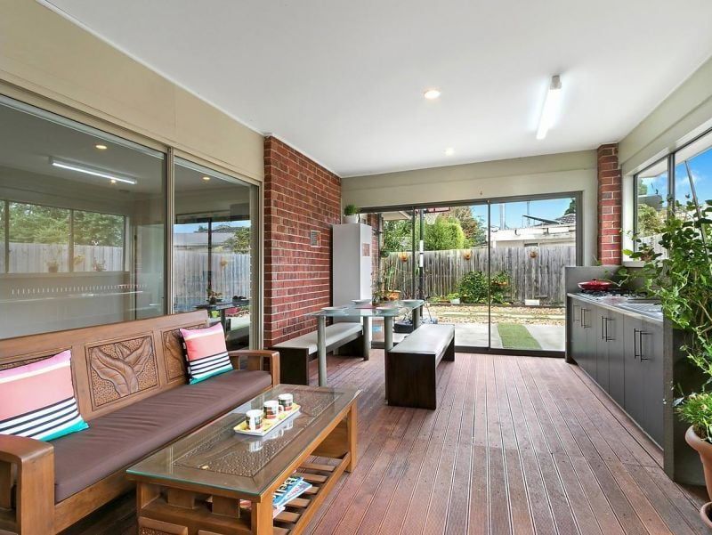 eb8d2b6a02e6ba2a2af50696ee36cb44bc9d2cf1