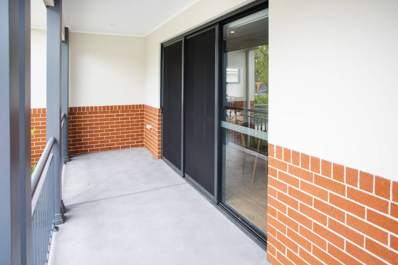 SIL010 LR_Clarence Street, Condell Park- Villa - Front Outdoor Area-5451