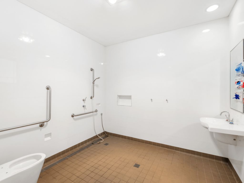 Supported Independent Living   West Pennant Hills 1 (16101) Image 11 Bathroom 1