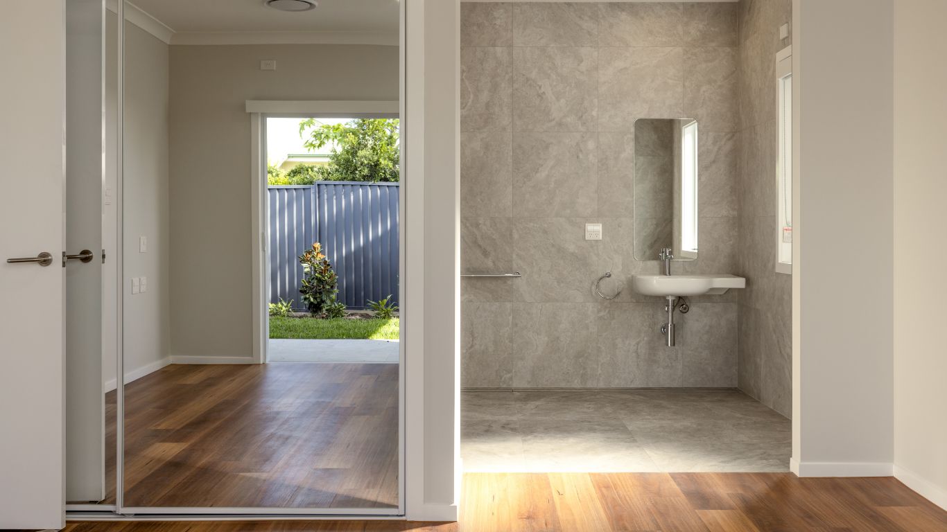 698aab2bfa7837c40fa05996 Wardrobe & Ensuite Entry