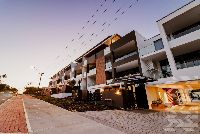 42   Roof & Exterior-min