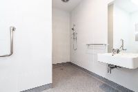 bathroom 2 M