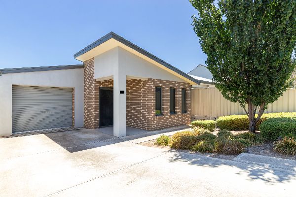 Northfield   32a Jolly Avenue - 12 - blurred