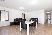 Northfield   32a Jolly Avenue - 04