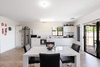 Northfield   32a Jolly Avenue - 08