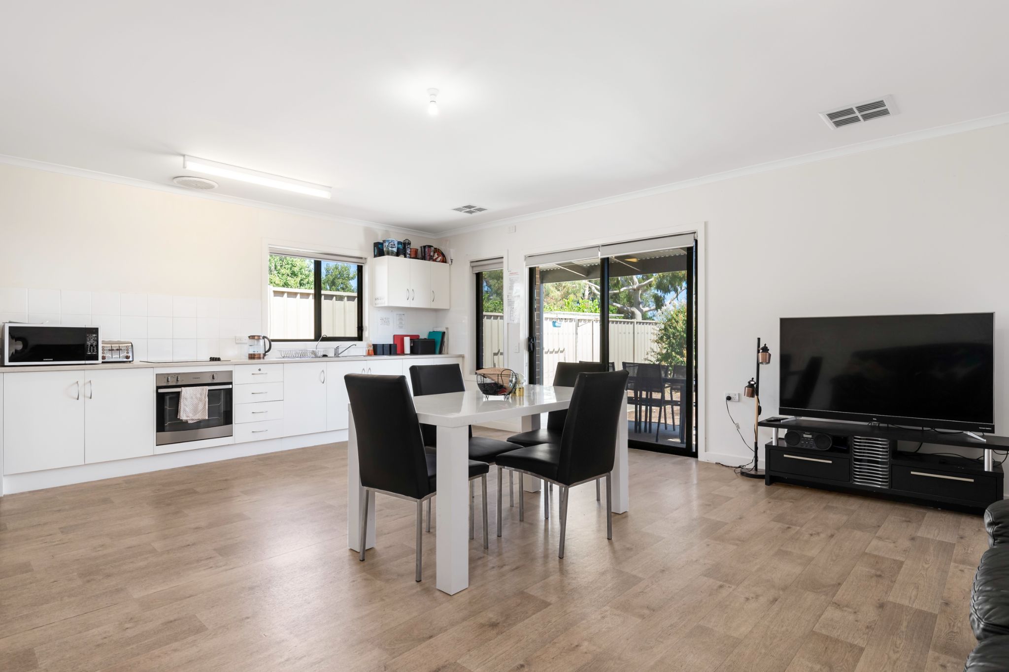 Northfield   32a Jolly Avenue - 05