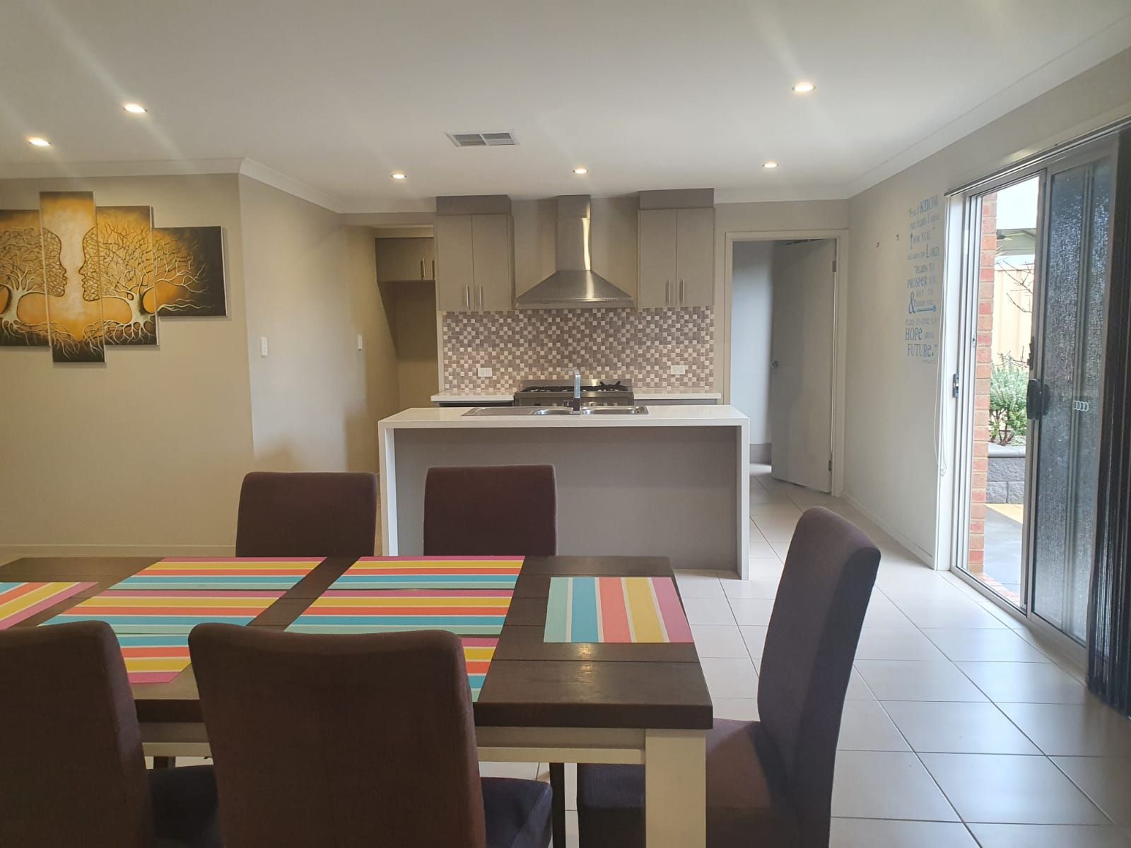 d7c53b46 3576-4cb4-bea8-357056d95198