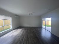 thumbnail IMG_6167