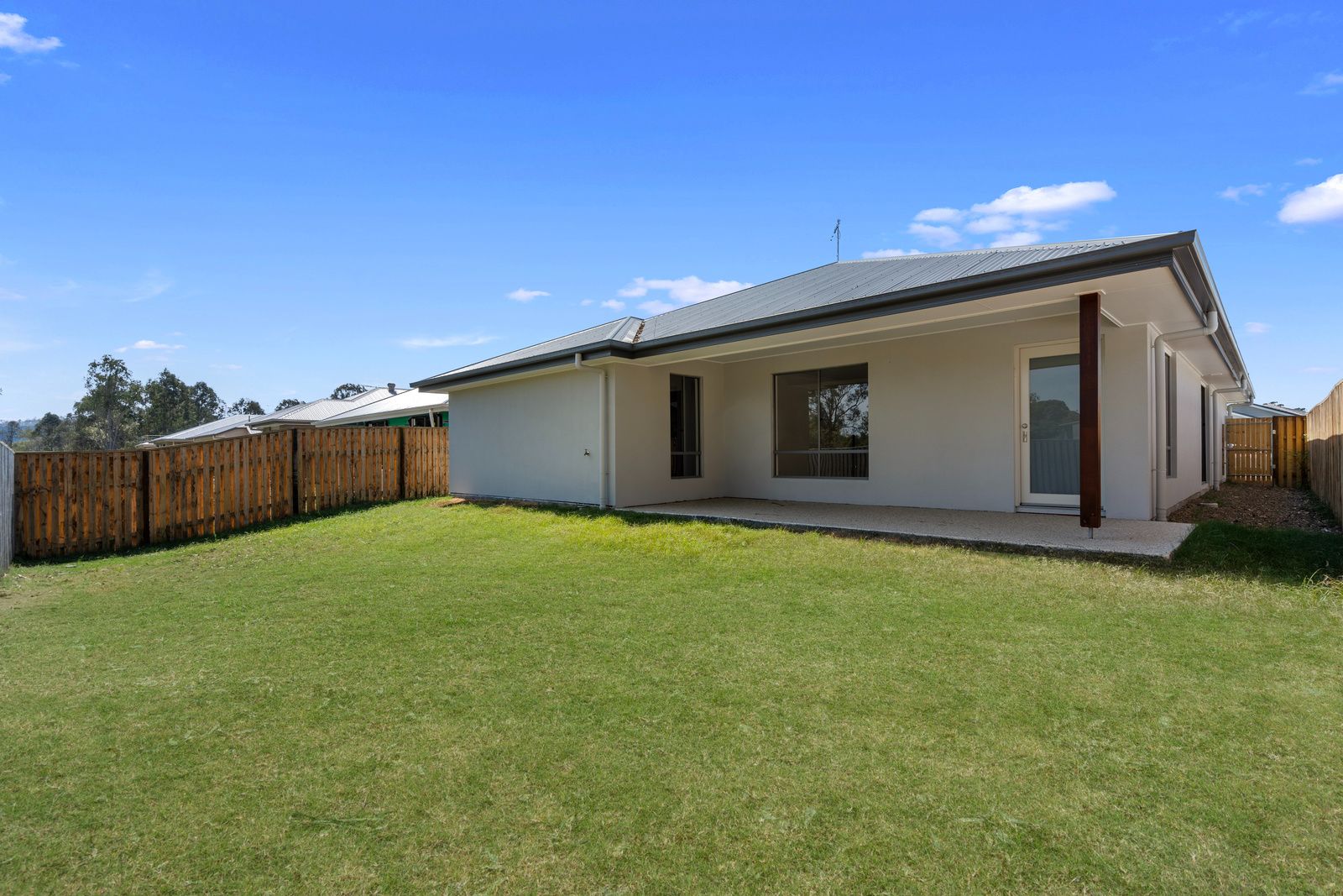 017 Open2view_ID903335-40_Cypress_Cct_Fernvale