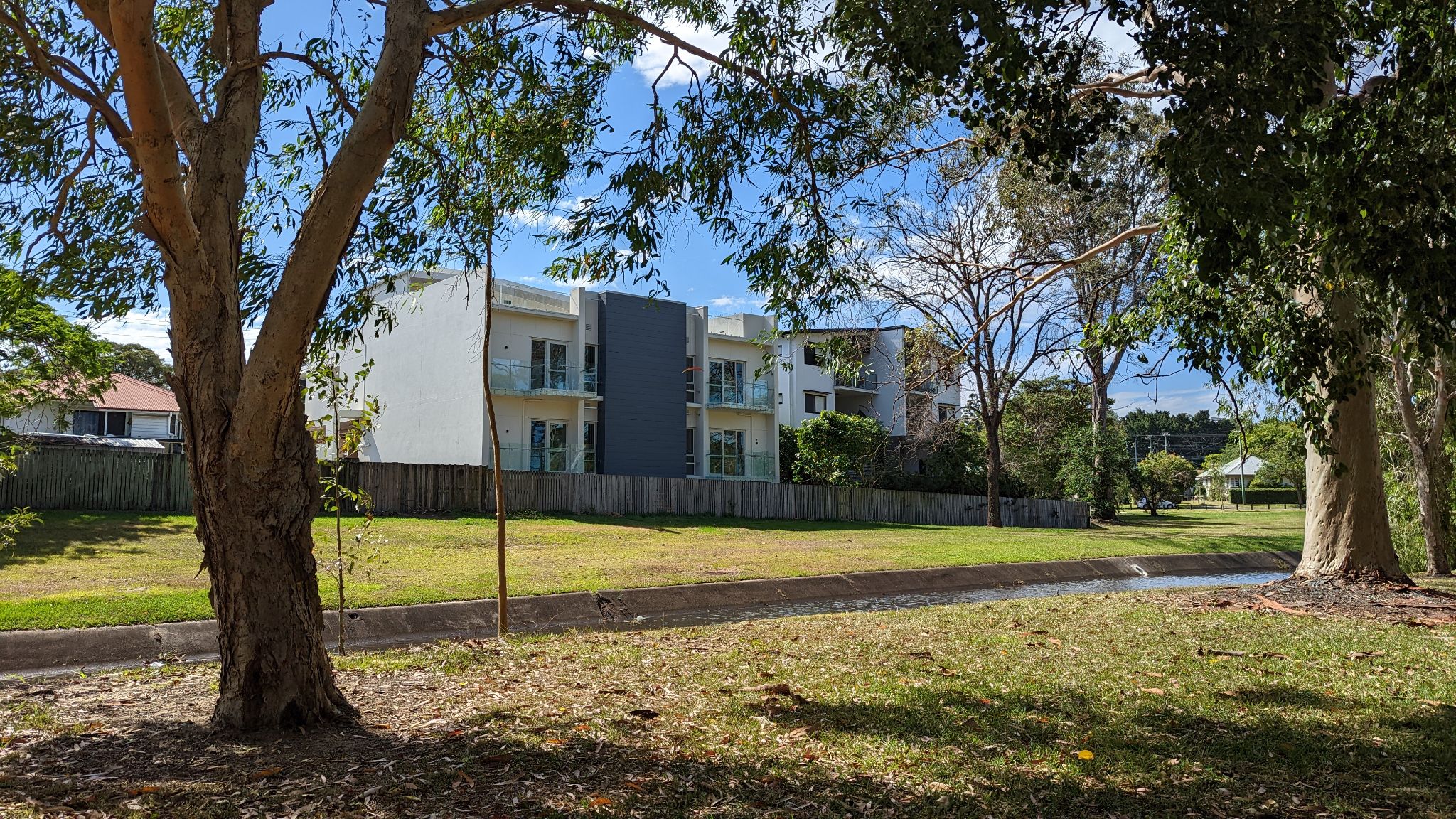 PXL 20221128_044424807