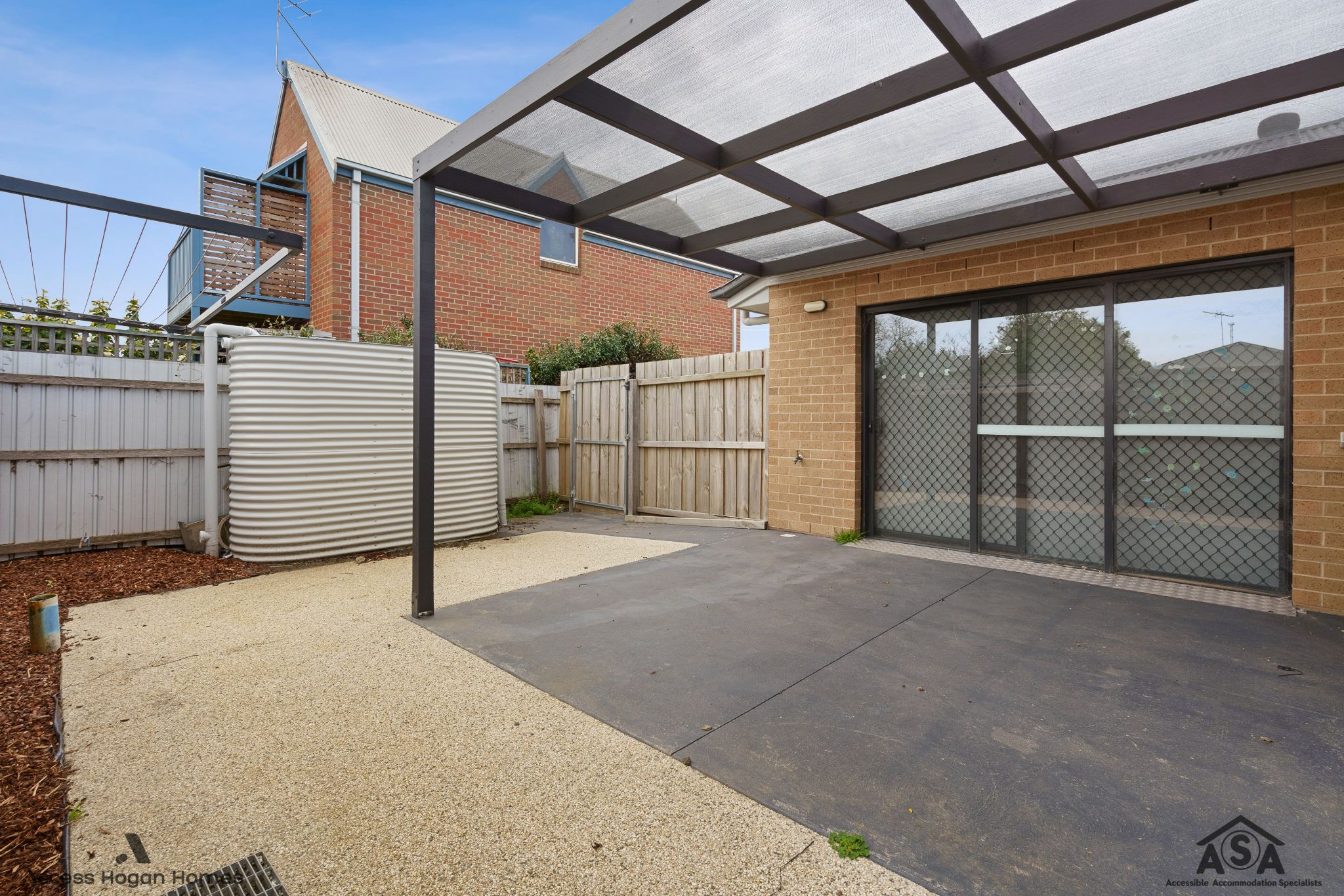 Outdoor   Giddings Street