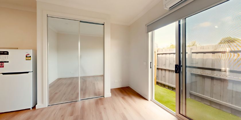 8 ensuite-room
