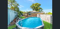 gride place pool