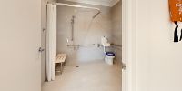 15 Shared Bathroom