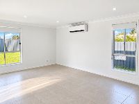 2 bradman-drive-woongarrah-33-open-plan-living-and-dining